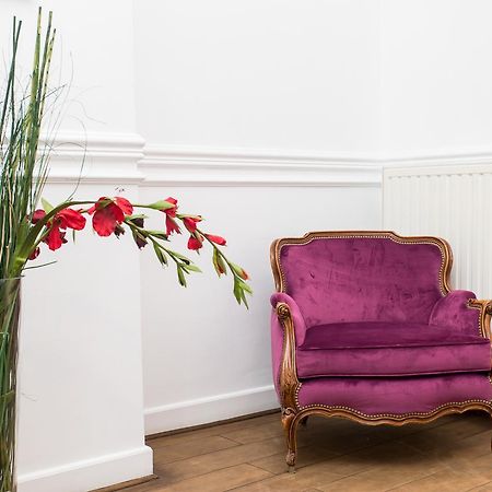 B&B Downtown Bxl Brussel Bagian luar foto