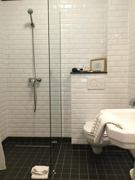B&B Downtown Bxl Brussel Bagian luar foto