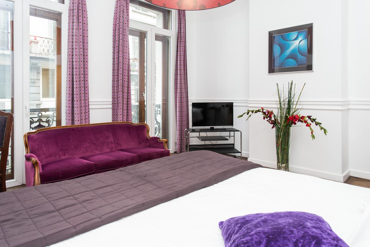 B&B Downtown Bxl Brussel Bagian luar foto