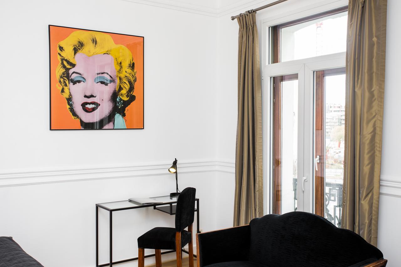B&B Downtown Bxl Brussel Bagian luar foto