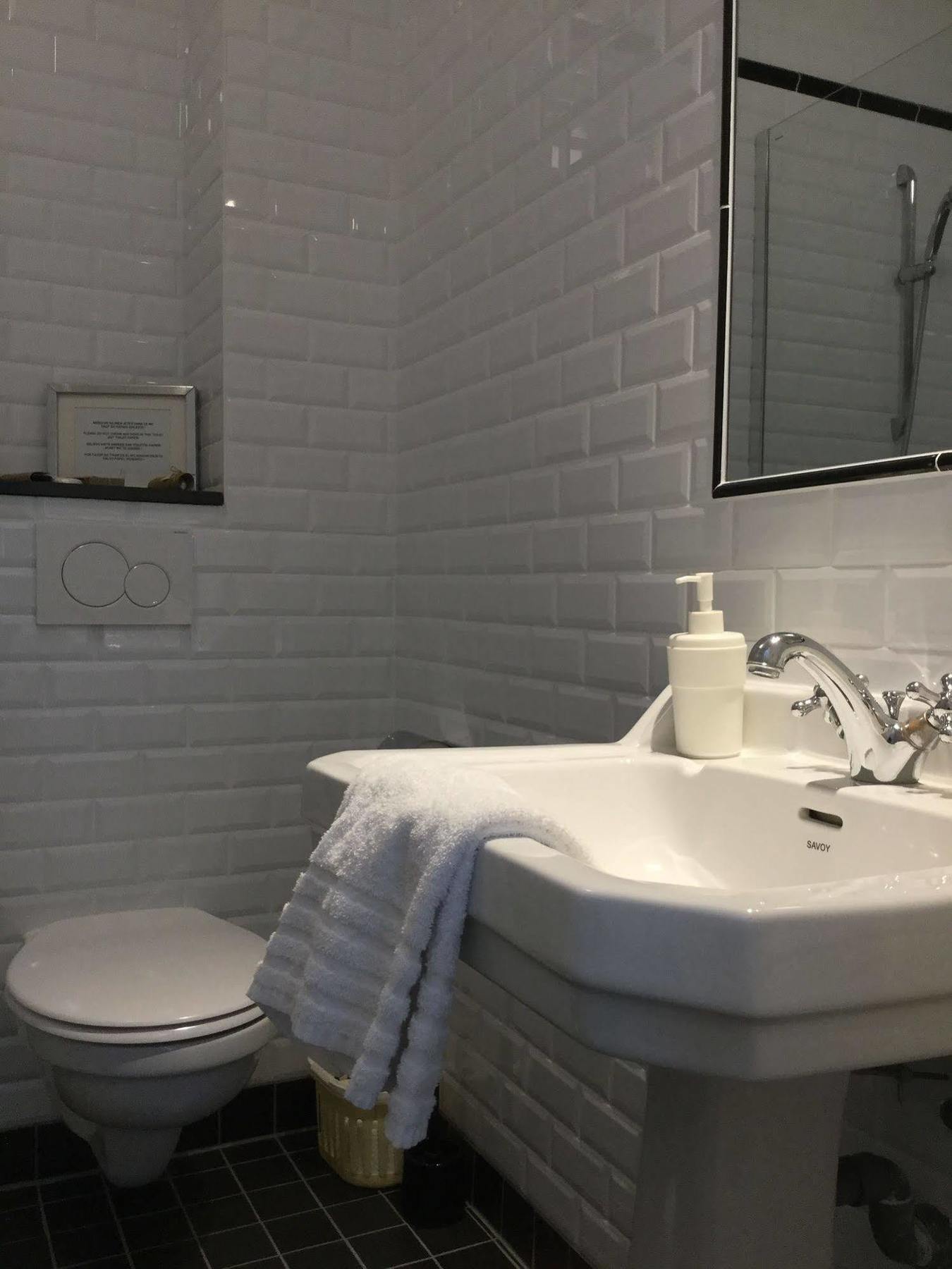B&B Downtown Bxl Brussel Bagian luar foto