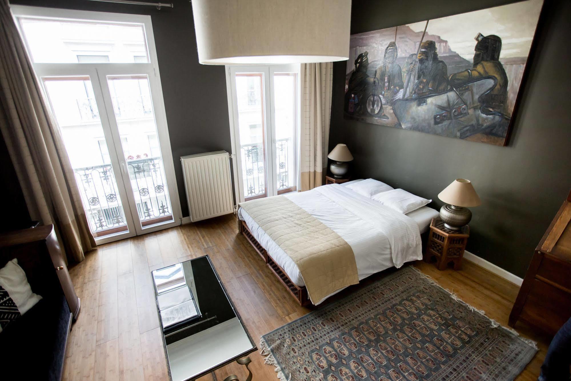 B&B Downtown Bxl Brussel Bagian luar foto